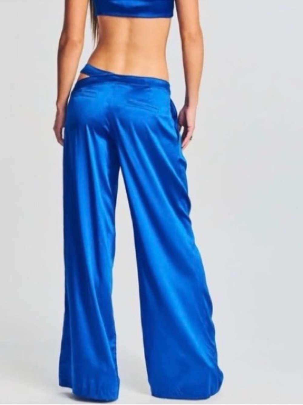 SER.O.YA retrofete Wide-Leg Satin Pants Royal blue - Picture 2 of 11